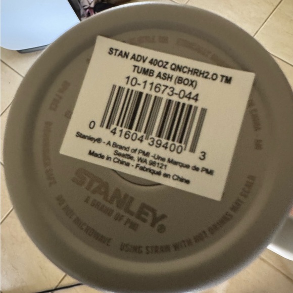 40oz Stanley Tumbler Cup BRAND NEW IN BOX Color= Ash - Picture 5 of 6
